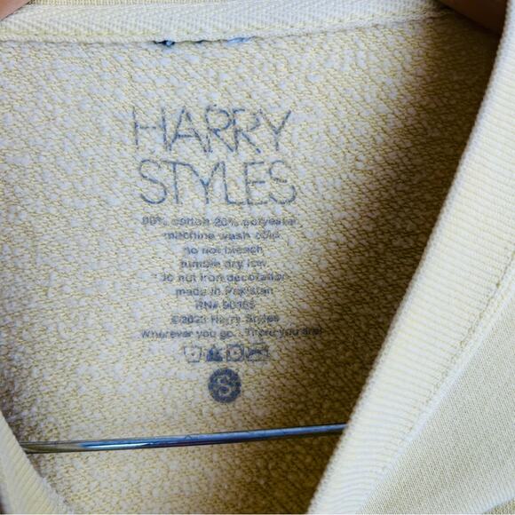 Harry Styles 2023 Official Love on Tour Yellow Sweatshirt - Picture 4 of 4